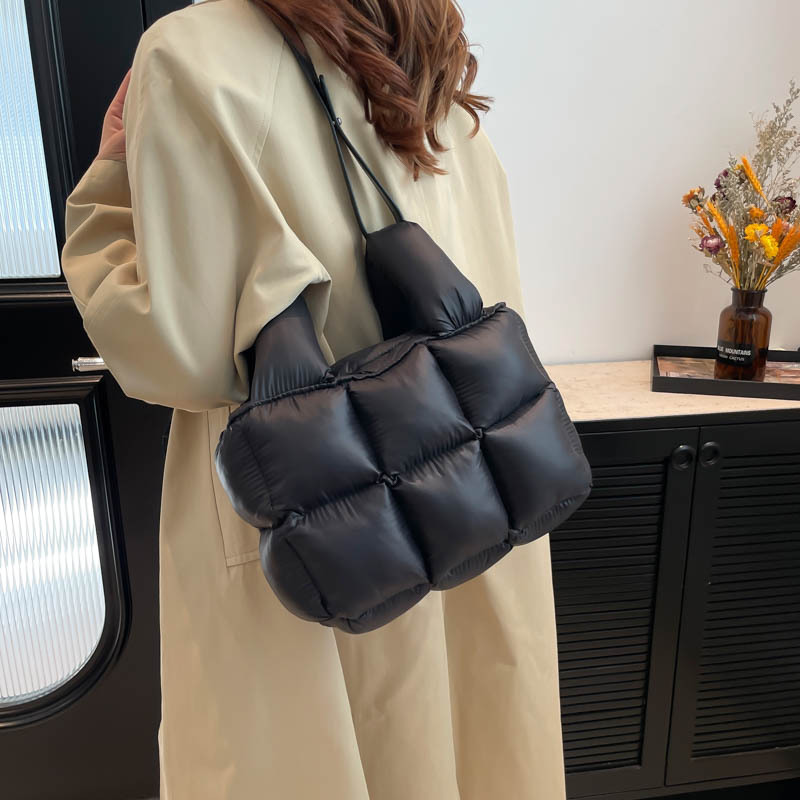 Rahat Yumuşak Yastıklı Kadın O - Shoulder Bag Structured incelemesi ve fiyatı