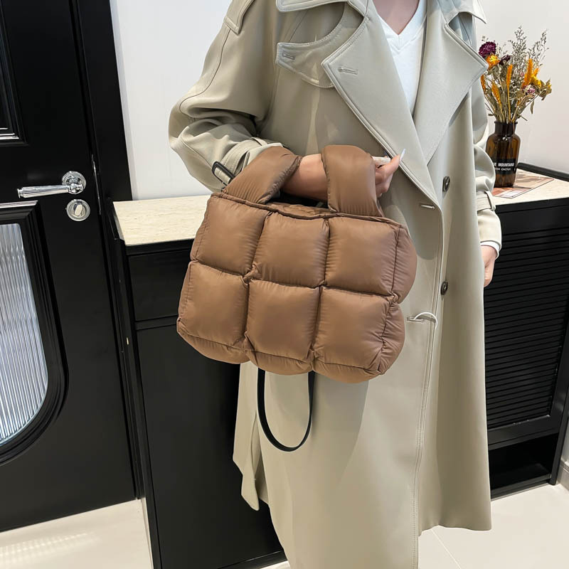 Rahat Yumuşak Yastıklı Kadın O - Shoulder Bag Structured incelemesi ve fiyatı